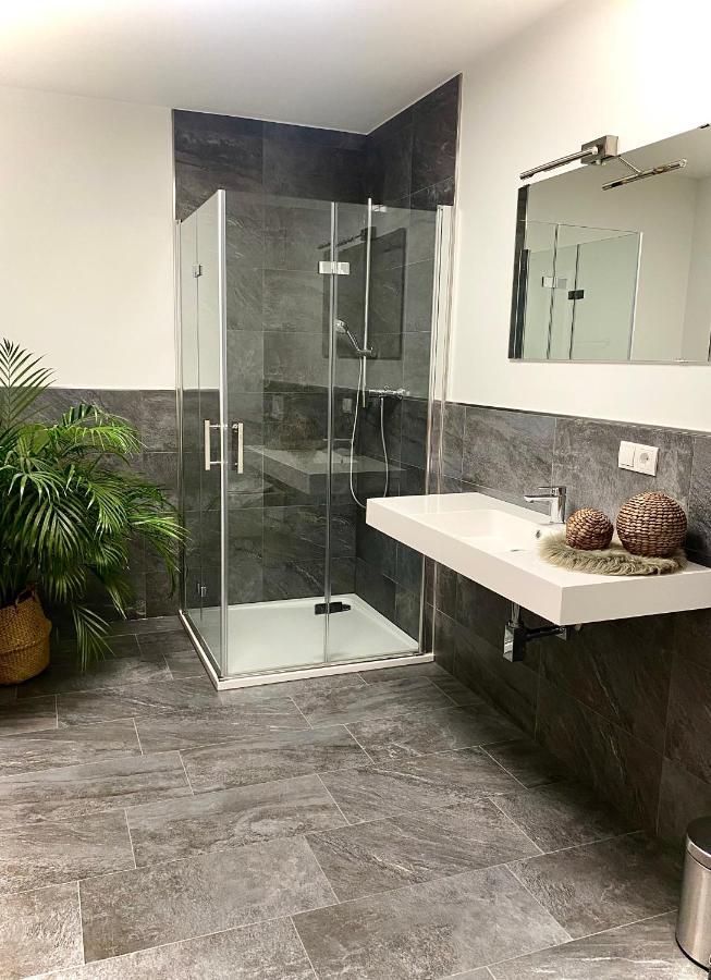 Arlberg Kristall Appartements Dalaas Exteriör bild